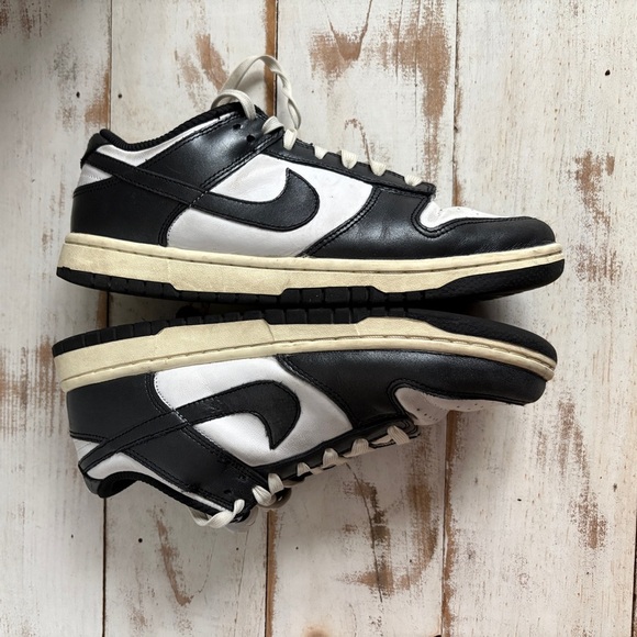 NIKE Low Dunk Vintage Panda sneakers black white retro sz 8.5 women’s FQ9988-100 - Picture 5 of 12